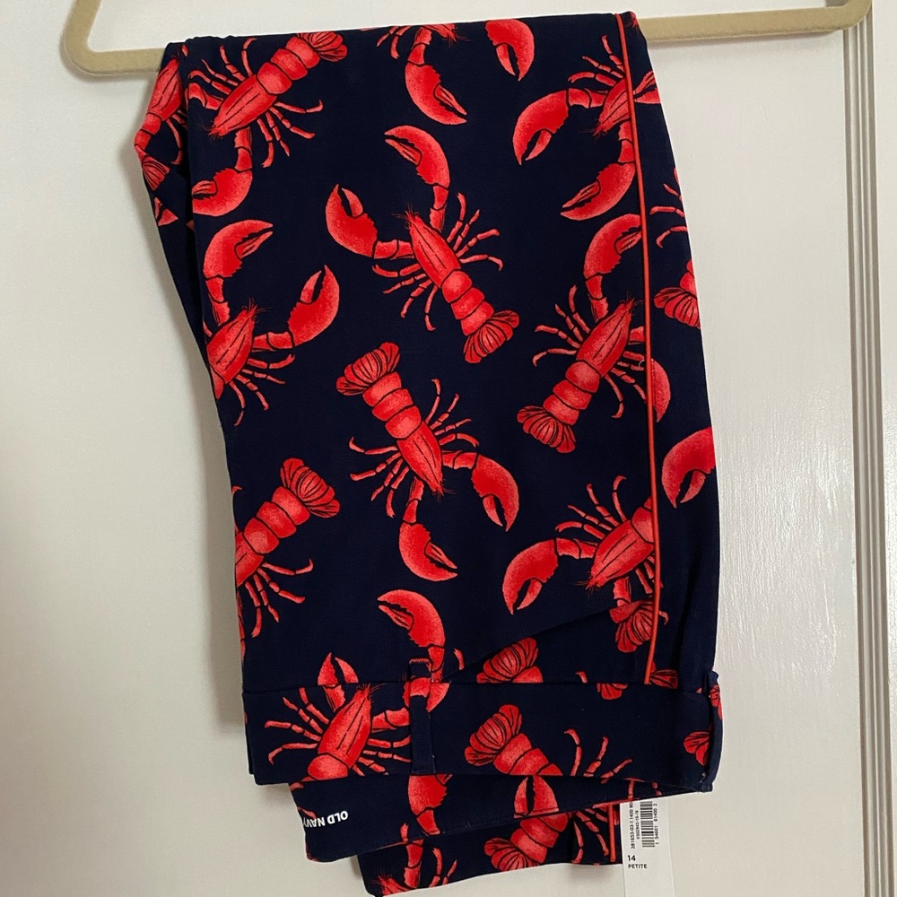 Old Navy Lobster Pattern Pixie Ankle Pants